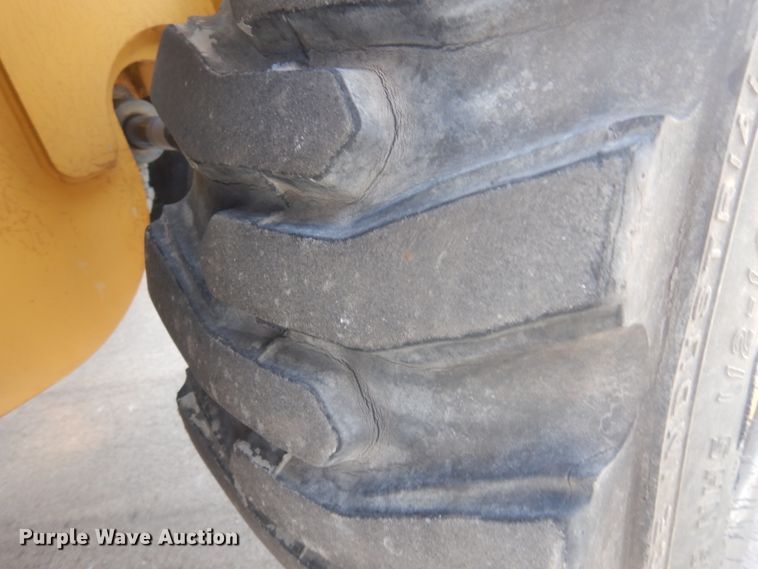 image for item DM5314 2015 Caterpillar TH255C  telehandler