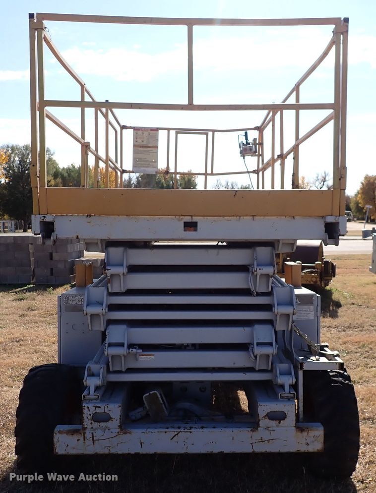 image for item DN2240 1998 Sky Jack 3J 8841  scissor lift