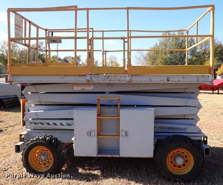 image for item DN2240 1998 Sky Jack 3J 8841  scissor lift