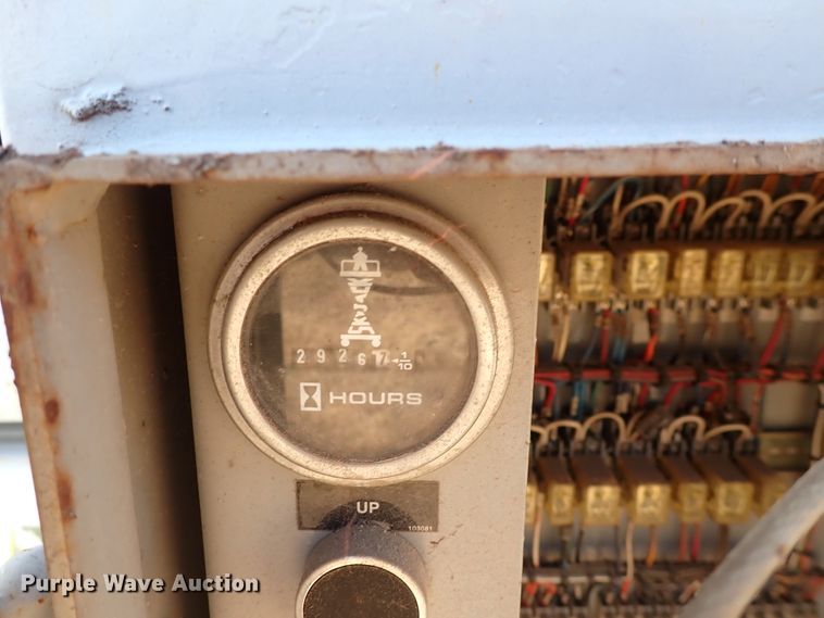 image for item DN2240 1998 Sky Jack 3J 8841  scissor lift