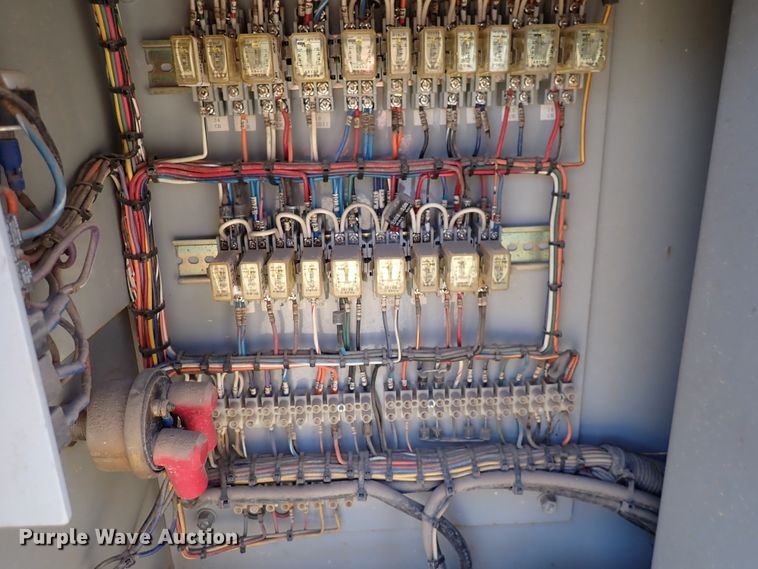 image for item DN2240 1998 Sky Jack 3J 8841  scissor lift