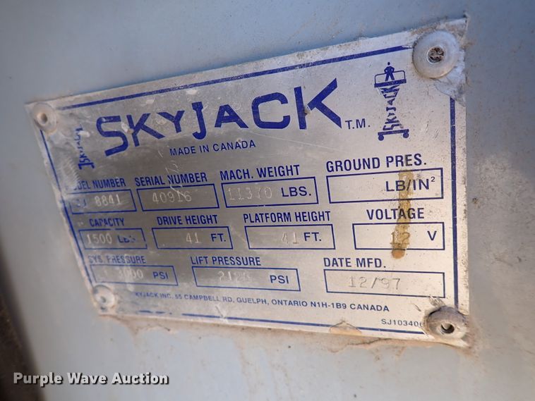 image for item DN2240 1998 Sky Jack 3J 8841  scissor lift