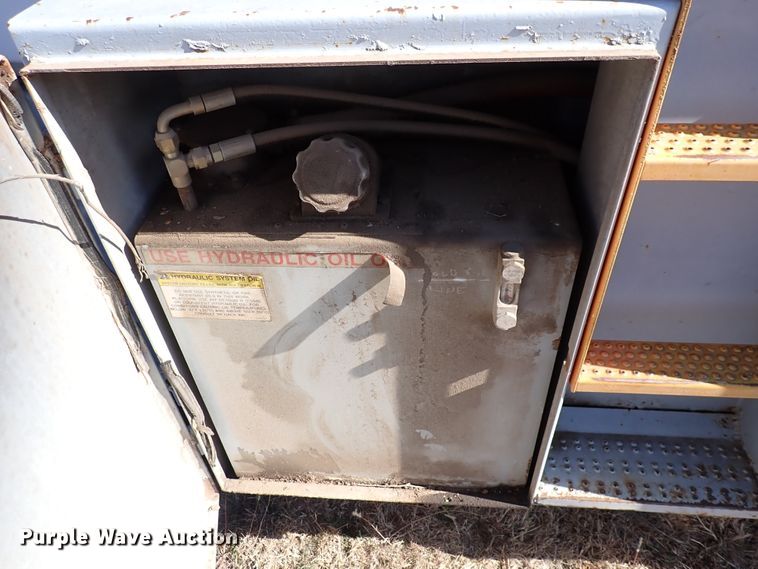 image for item DN2240 1998 Sky Jack 3J 8841  scissor lift