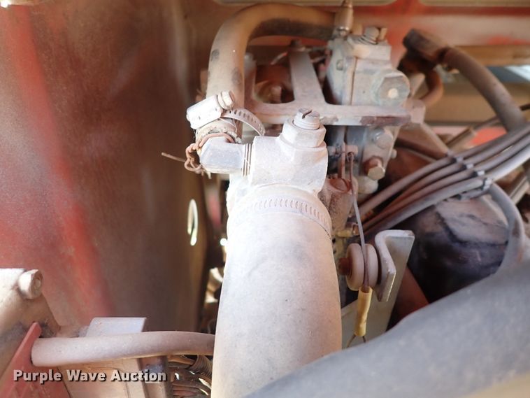 image for item DN2240 1998 Sky Jack 3J 8841  scissor lift