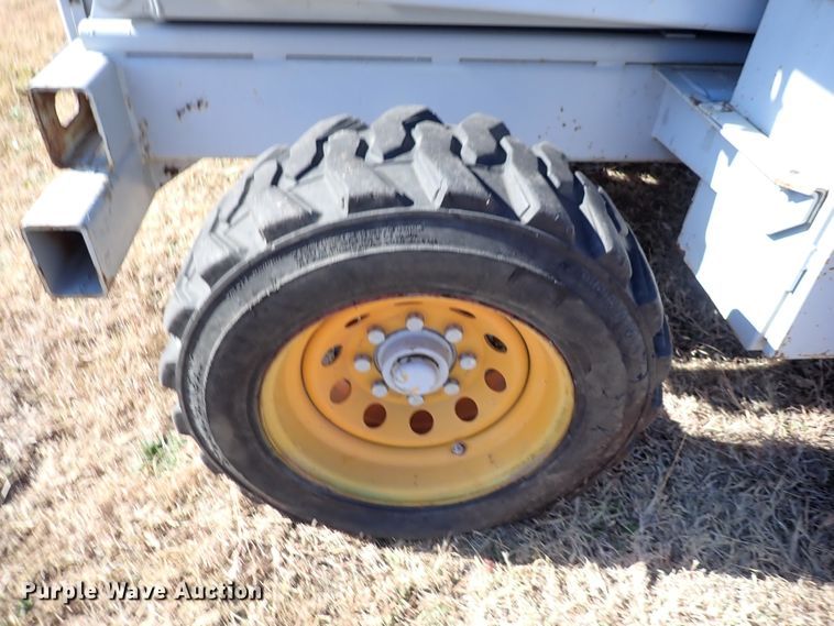 image for item DN2240 1998 Sky Jack 3J 8841  scissor lift