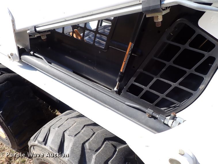 image for item DN2243 2013 Bobcat S130  skid steer loader