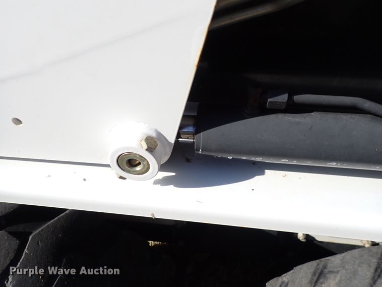 image for item DN2243 2013 Bobcat S130  skid steer loader