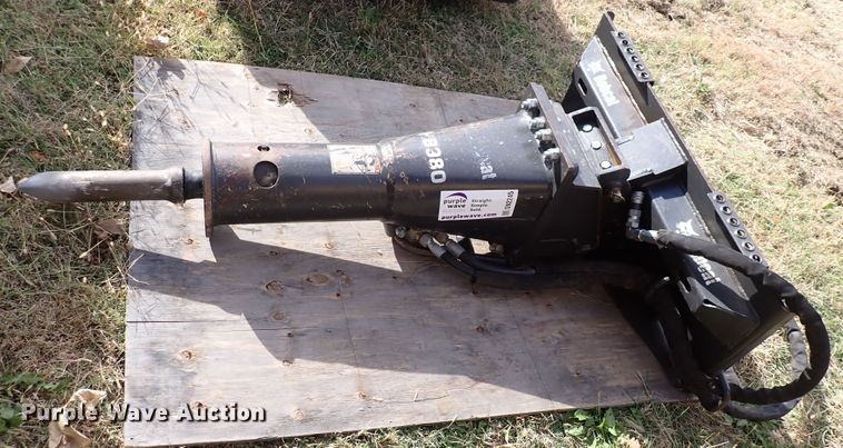 image for item DN2245 Bobcat HB980  skid steer breaker