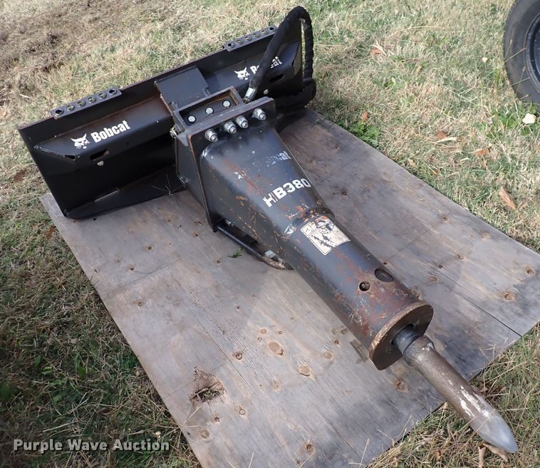 image for item DN2245 Bobcat HB980  skid steer breaker