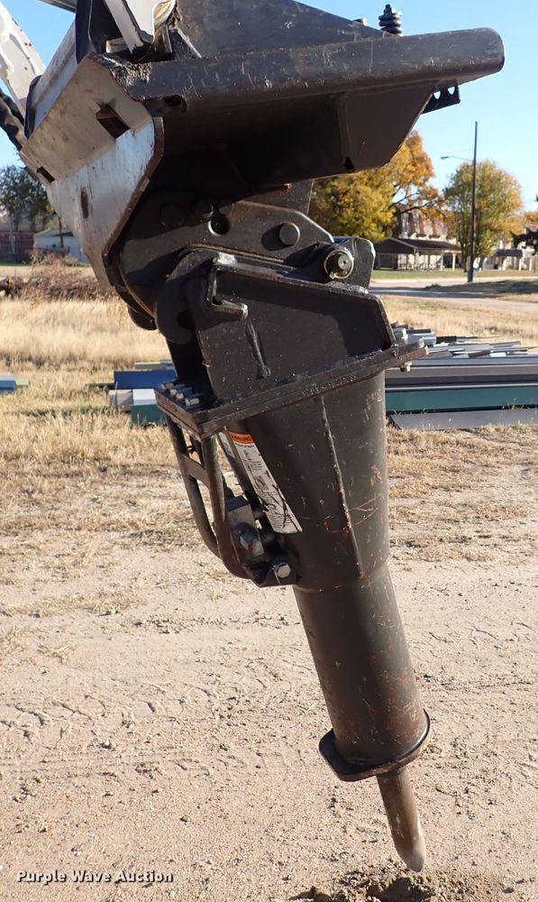 image for item DN2245 Bobcat HB980  skid steer breaker