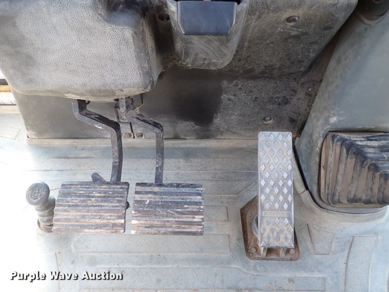 image for item DN2257 2004 Caterpillar 420D  backhoe