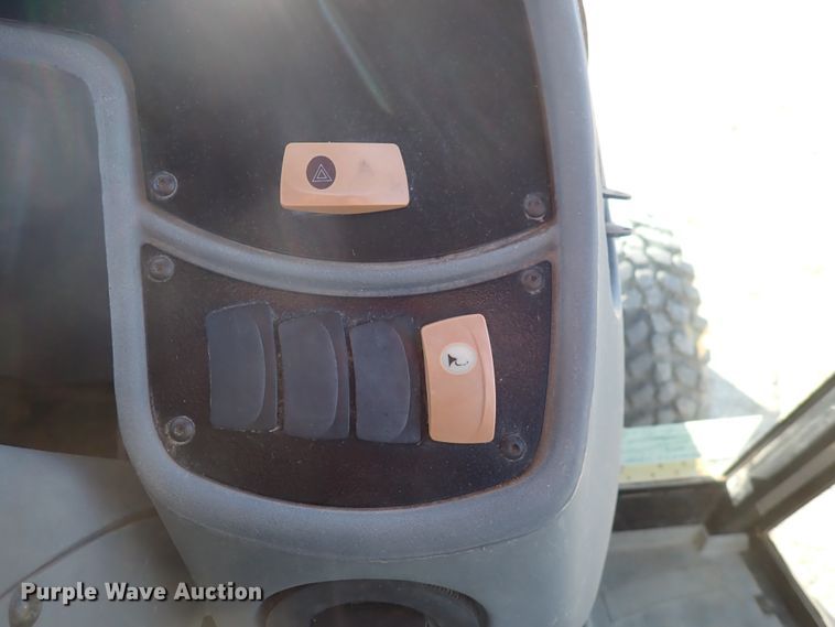 image for item DN2257 2004 Caterpillar 420D  backhoe