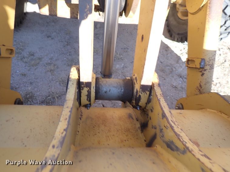 image for item DN2257 2004 Caterpillar 420D  backhoe