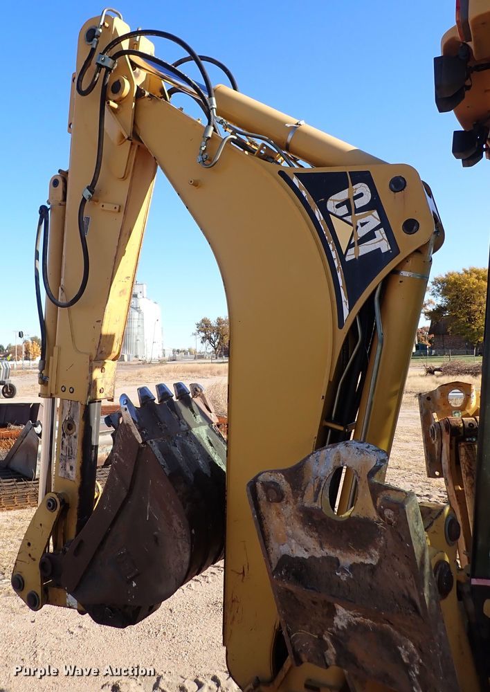 image for item DN2257 2004 Caterpillar 420D  backhoe