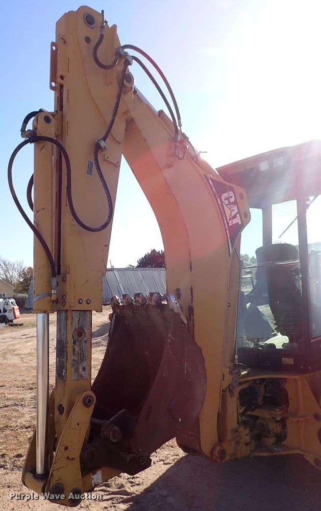 image for item DN2257 2004 Caterpillar 420D  backhoe