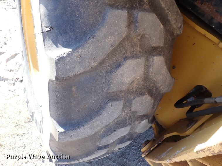 image for item DN2257 2004 Caterpillar 420D  backhoe