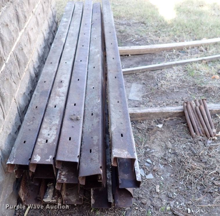 image for item DN2263 (15) steel concrete forms