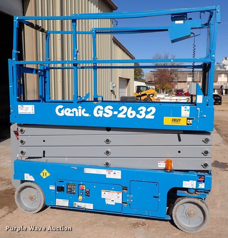image for item DN2267 2017 Genie GC-2632  scissor lift