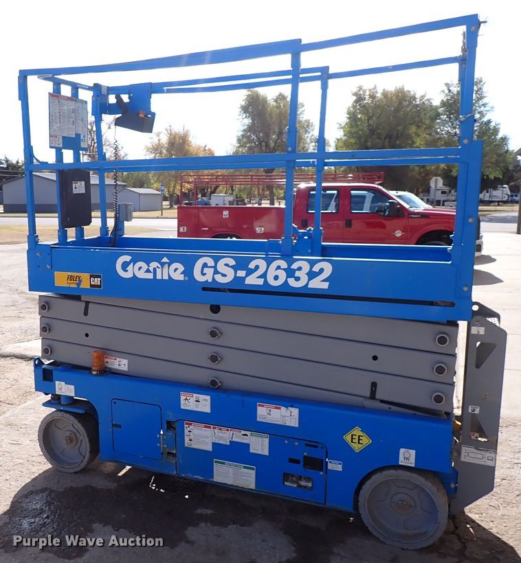 image for item DN2267 2017 Genie GC-2632  scissor lift