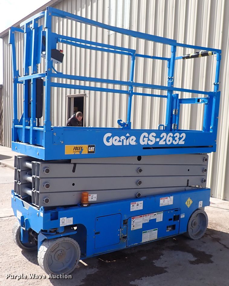 image for item DN2267 2017 Genie GC-2632  scissor lift