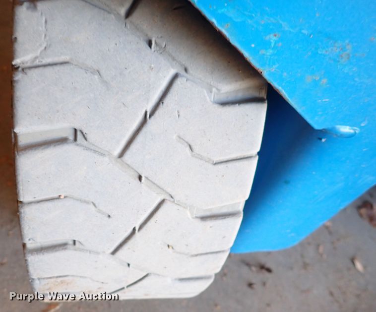 image for item DN2267 2017 Genie GC-2632  scissor lift