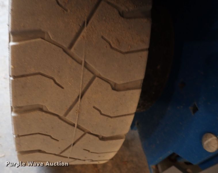 image for item DN2267 2017 Genie GC-2632  scissor lift