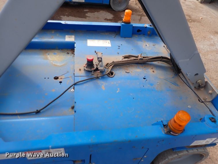 image for item DN2268 2015 Genie GS-3246  scissor lift