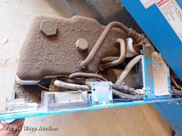 image for item DN2268 2015 Genie GS-3246  scissor lift