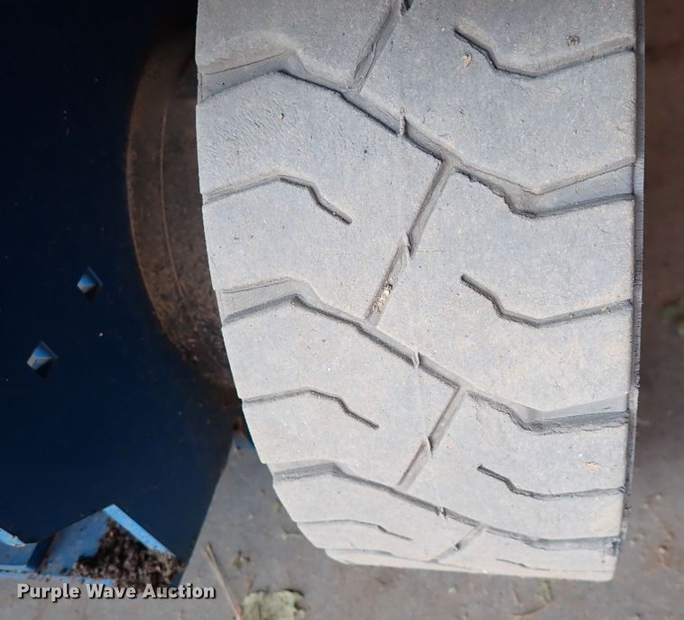 image for item DN2268 2015 Genie GS-3246  scissor lift