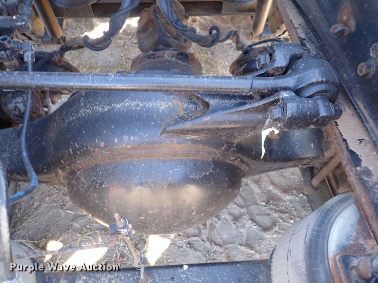 image for item DN2271 1995 International 9200  semi truck