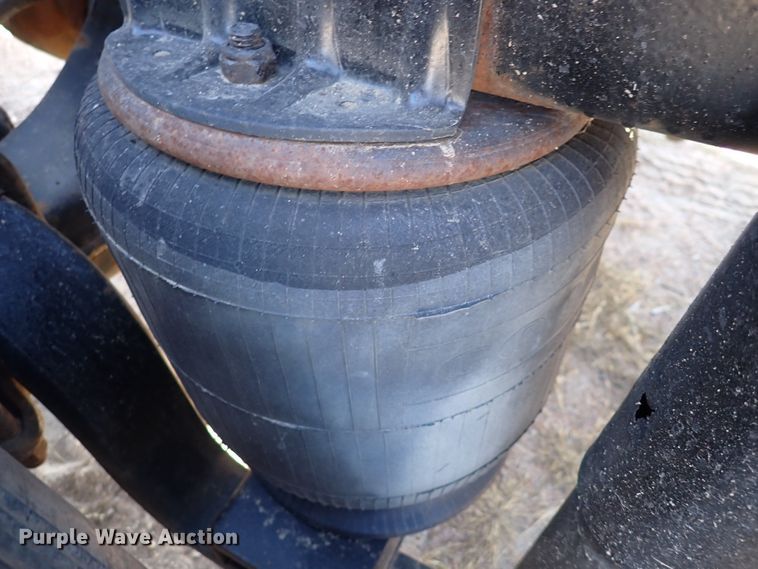 image for item DN2271 1995 International 9200  semi truck