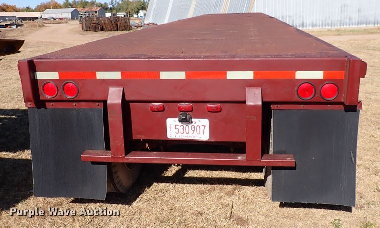image for item DN2272 1988 Fruehauf  flatbed trailer