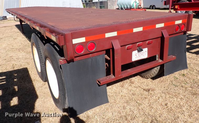 image for item DN2272 1988 Fruehauf  flatbed trailer