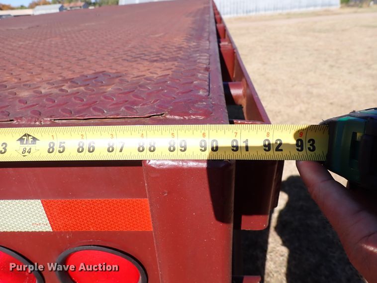 image for item DN2272 1988 Fruehauf  flatbed trailer