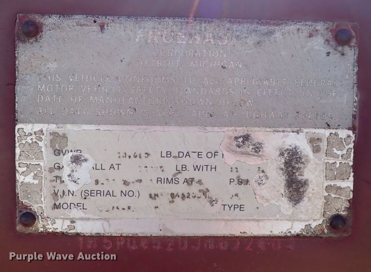 image for item DN2272 1988 Fruehauf  flatbed trailer