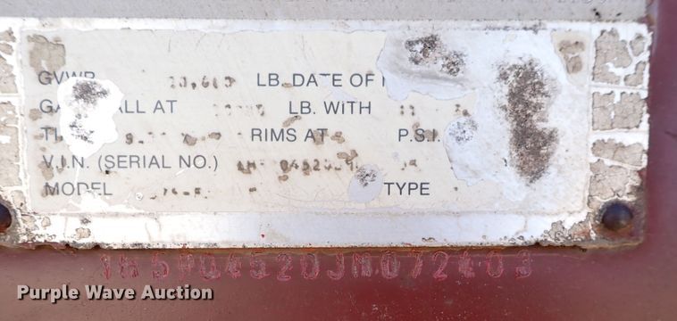 image for item DN2272 1988 Fruehauf  flatbed trailer