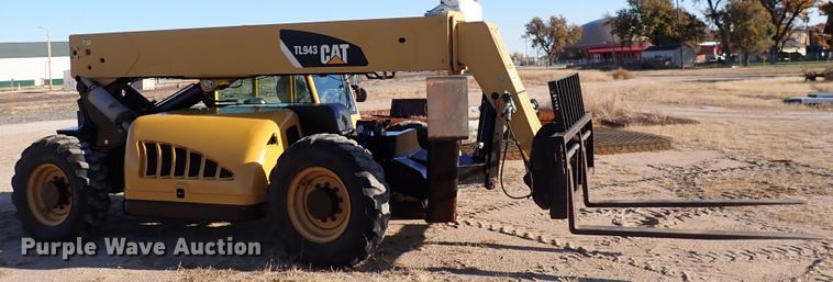image for item DN2273 2007 Caterpillar TL943  telehandler