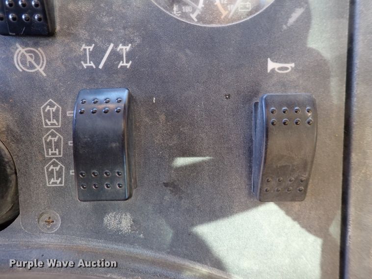 image for item DN2273 2007 Caterpillar TL943  telehandler