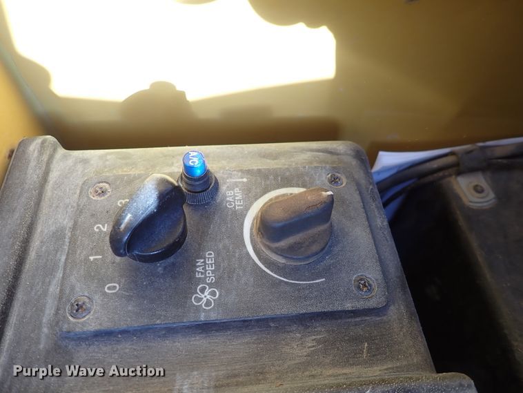 image for item DN2273 2007 Caterpillar TL943  telehandler