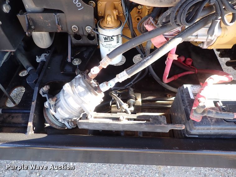 image for item DN2273 2007 Caterpillar TL943  telehandler