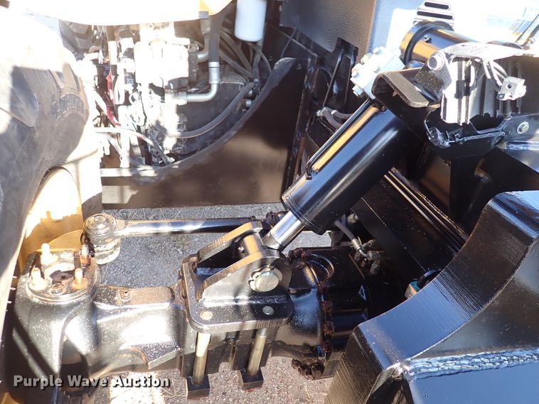 image for item DN2273 2007 Caterpillar TL943  telehandler