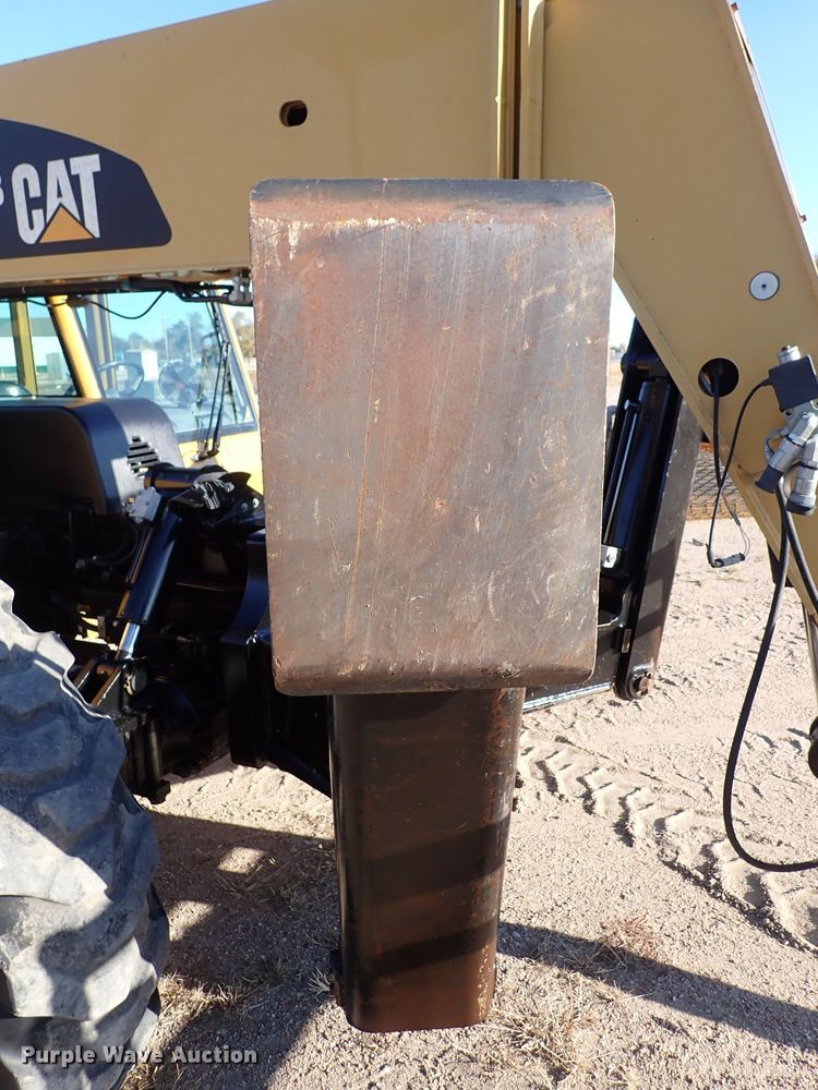 image for item DN2273 2007 Caterpillar TL943  telehandler