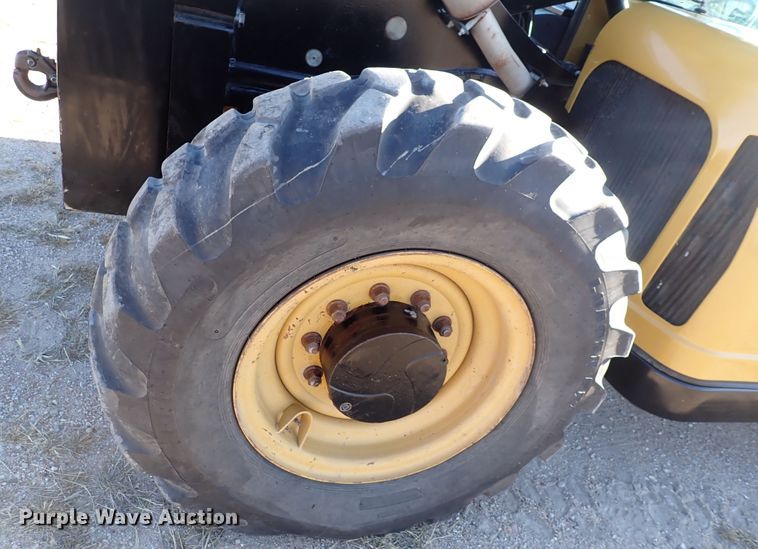 image for item DN2273 2007 Caterpillar TL943  telehandler