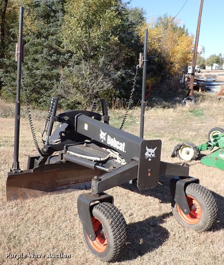 image for item DN2278 2010 Bobcat Grader 96  skid steer grader