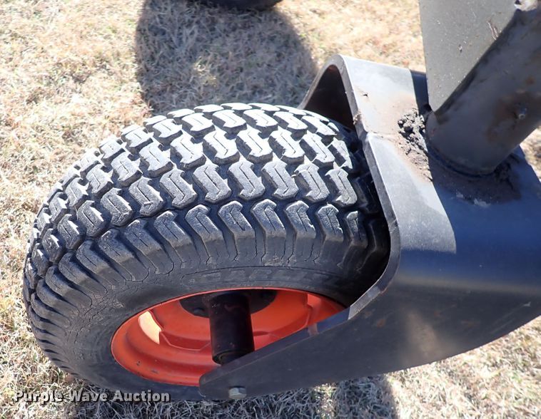 image for item DN2278 2010 Bobcat Grader 96  skid steer grader