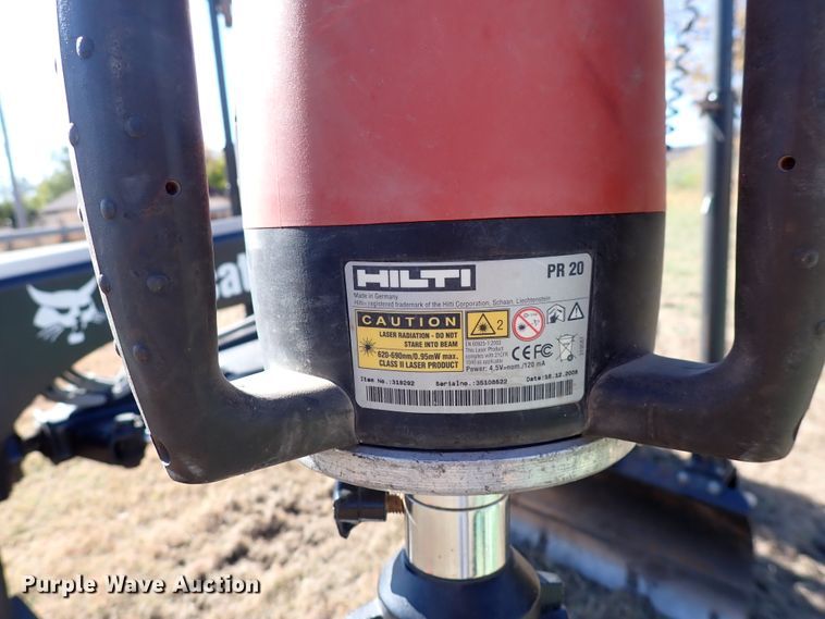 image for item DN2278 2010 Bobcat Grader 96  skid steer grader