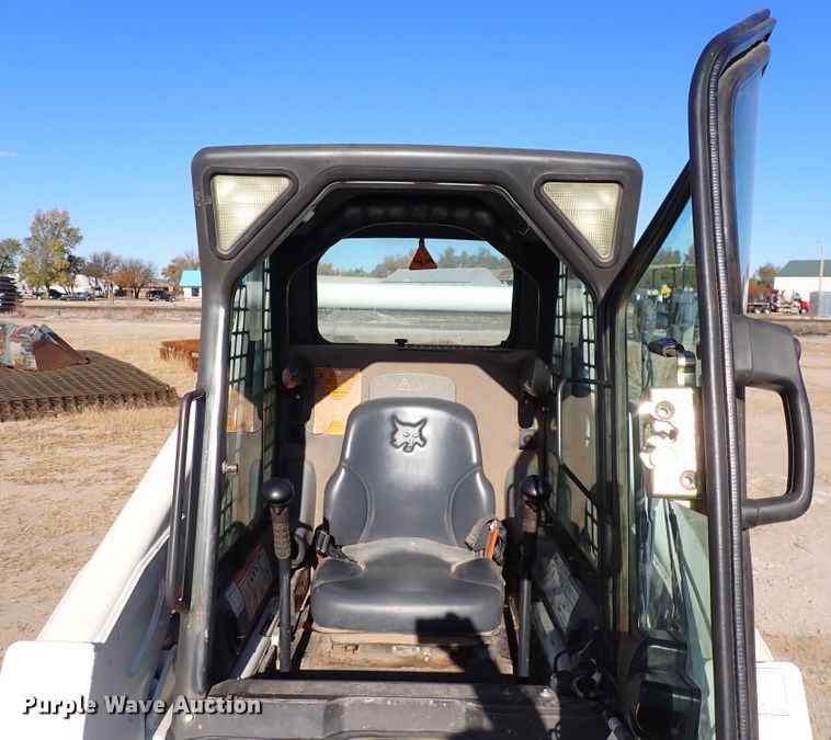 image for item DN2279 2010 Bobcat T300  tracked skid steer loader