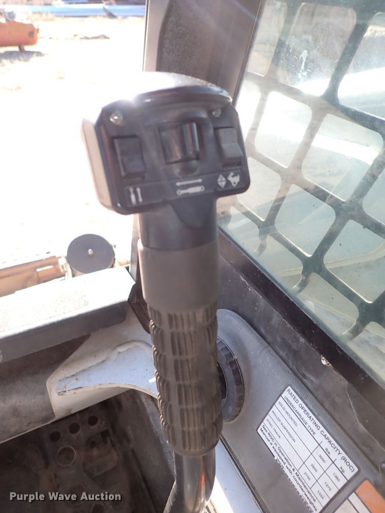 image for item DN2279 2010 Bobcat T300  tracked skid steer loader