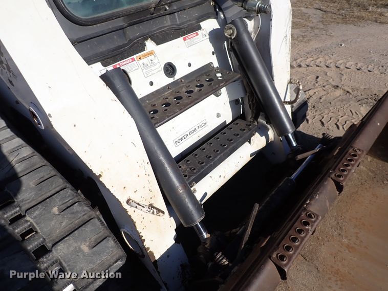 image for item DN2279 2010 Bobcat T300  tracked skid steer loader