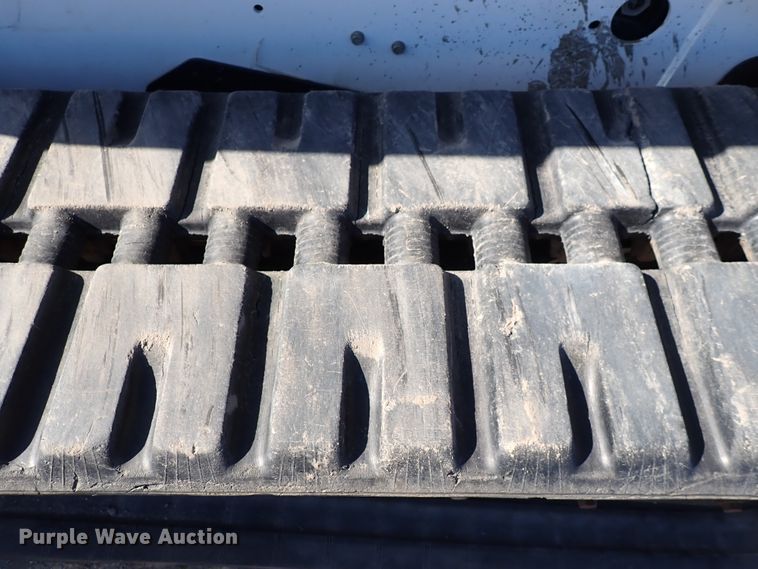 image for item DN2279 2010 Bobcat T300  tracked skid steer loader